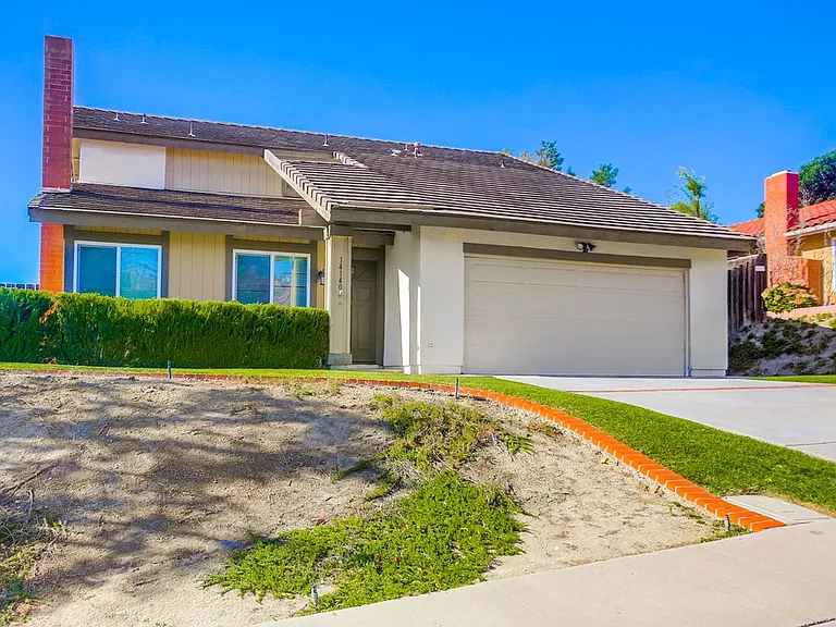 14140 Barrymore St — Photo 4
