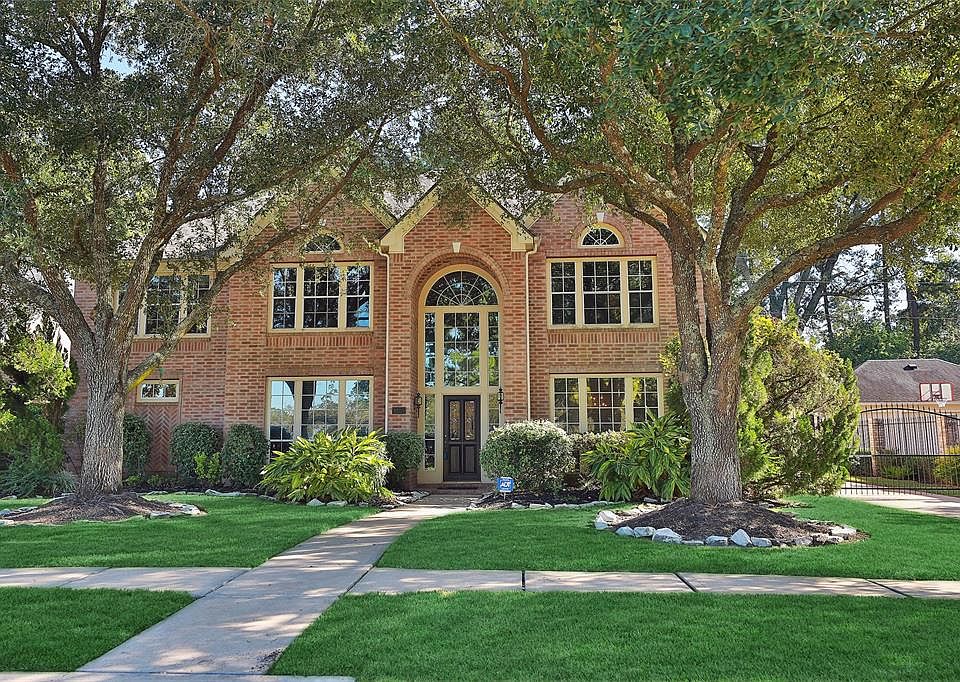 1st image of 3015 Smokey Hollow Dr