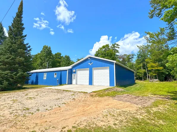 33418 W North Rd, Paradise, MI 49768