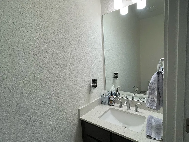 11308 Gadsen Ln — Photo 23