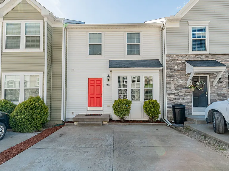 210 Summerfield Dr — Photo 22