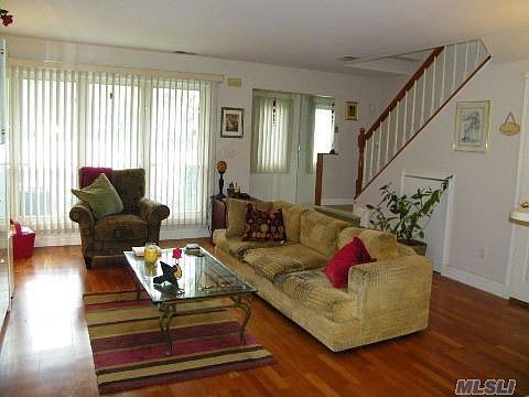 3rd image of 153 Hidden Ponds Cir