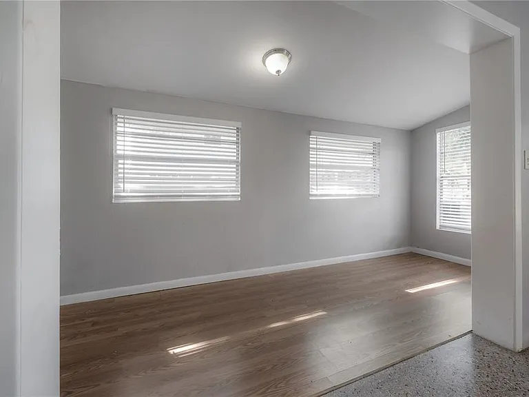 510 S Lincoln Ave — Photo 9
