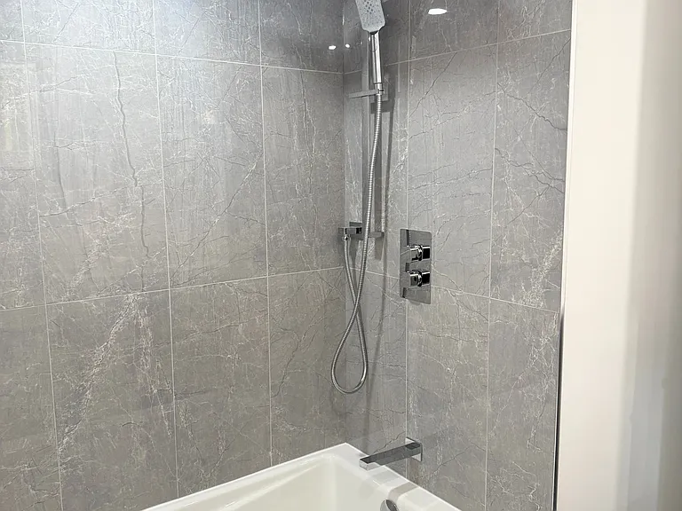1190 Dovercourt Rd #BSMNT — Photo 12