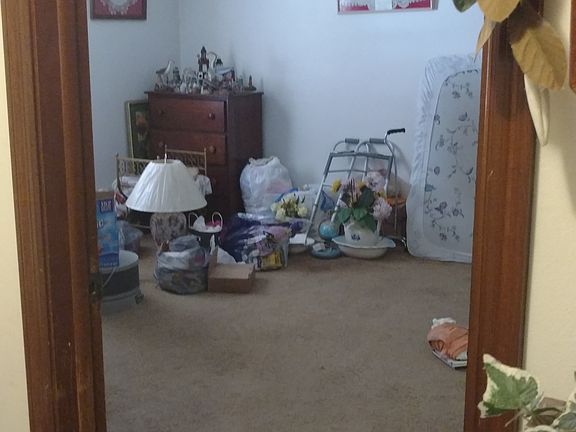 3rd image of 211 Gemwood Ct