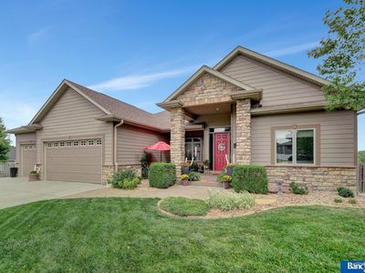 9728 Chateau Cir, Lincoln, NE, 68526