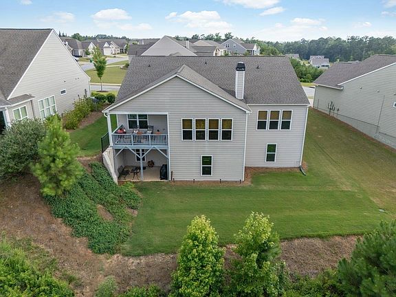 4th image of 1031 Peachbelt St
