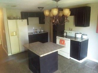 3rd image of 6030 W Idlewild Ave