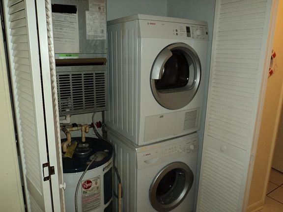 3rd image of 1085 N Bald Eagle Dr #405