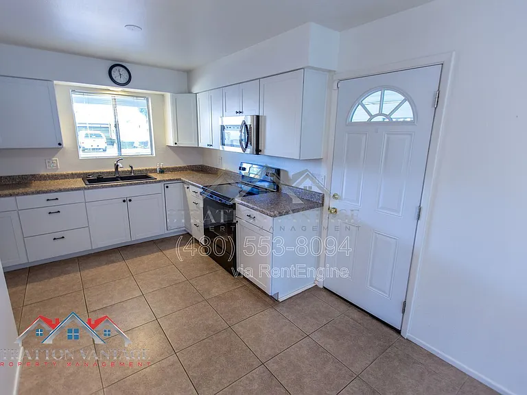 5706 E Des Moines St — Photo 10