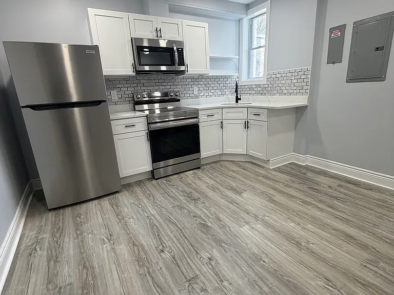3319 N Water St #2 — Photo 5