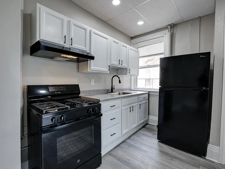 Willett Apartments — Photo 27