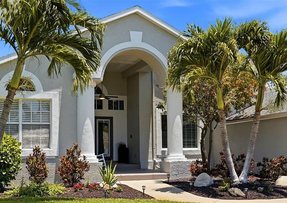 1st image of 631 DE SOTO DRIVE