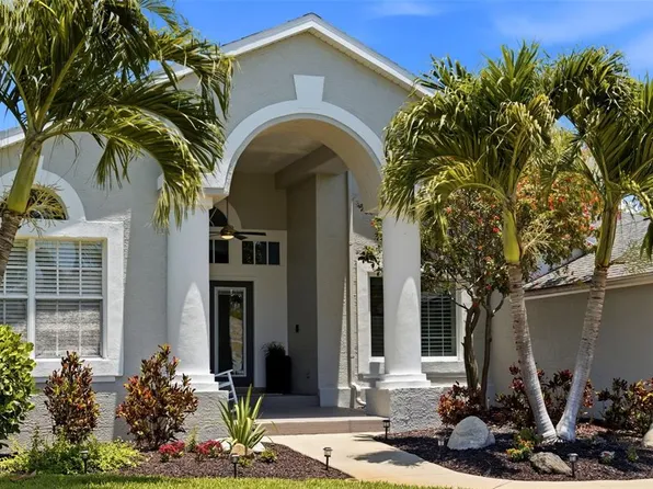 631 De Soto Dr, Tierra Verde, FL 33715