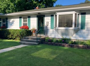 916 S Livingston St, Whitehall, MI 49461