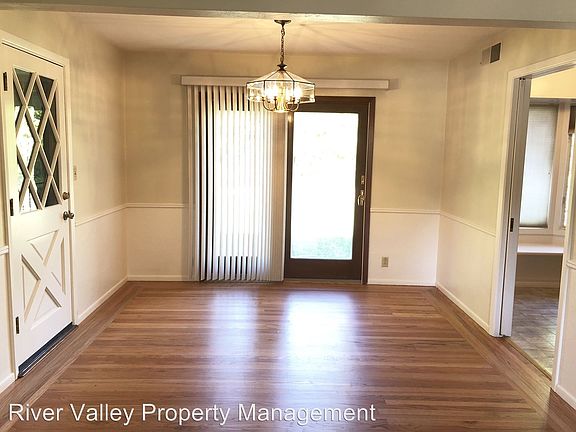 5th image of 4044 Cayente Way