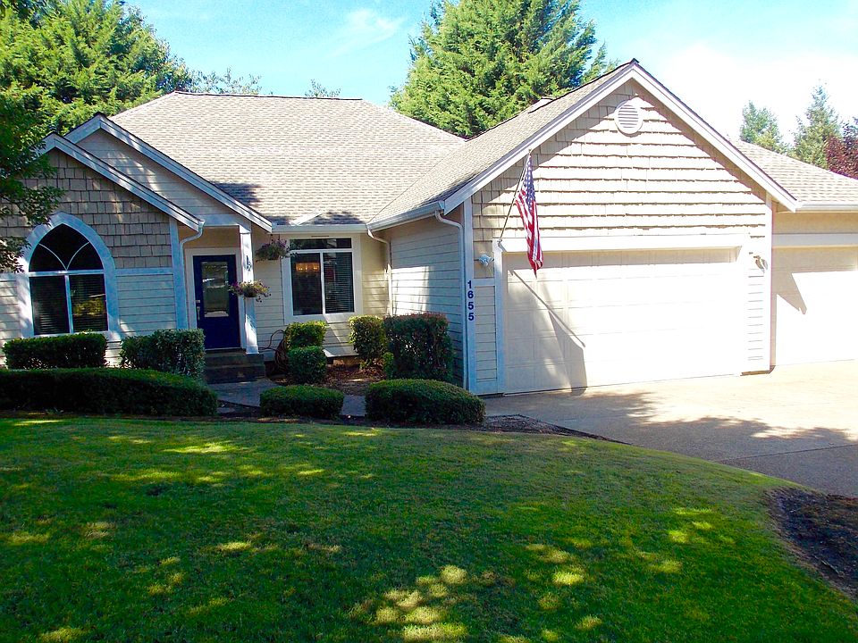 1st image of 1655 Cinnamon Hill Dr SE