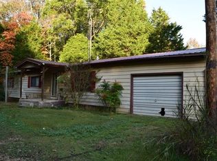 568 Reynoldsburg Rd, Camden, TN 38320