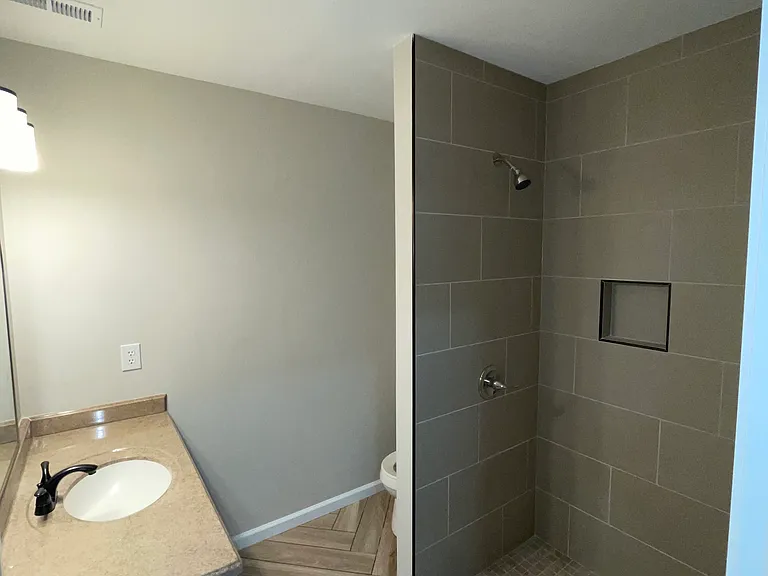104 N Woodland Dr — Photo 10