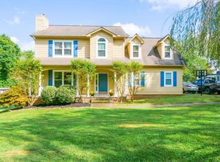 1128 Sanders Rd, Knoxville, TN 37923