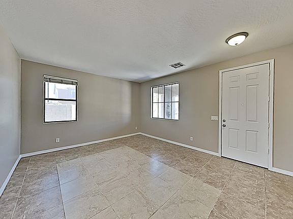 3rd image of 46185 W Belle Ave