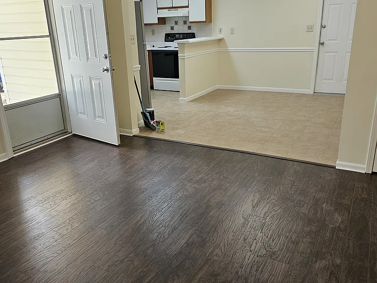 302 Wood Rdg — Photo 5
