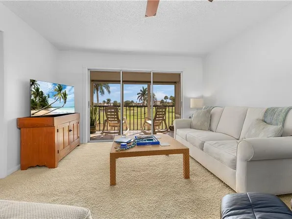 21 High Point CIR E #206, NAPLES, FL 34103