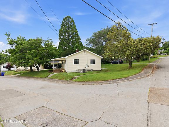 4th image of 100 Ulysses Ln