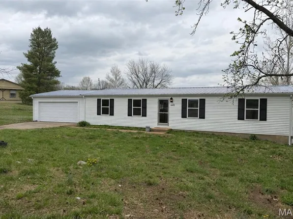 641 Carolee Ct, Villa Ridge, MO 63089