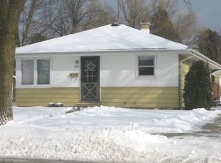3017 S 12th St, Sheboygan, WI 53081