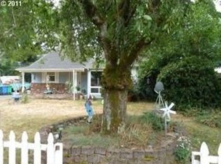 17032 SE Main St, Portland, OR 97233