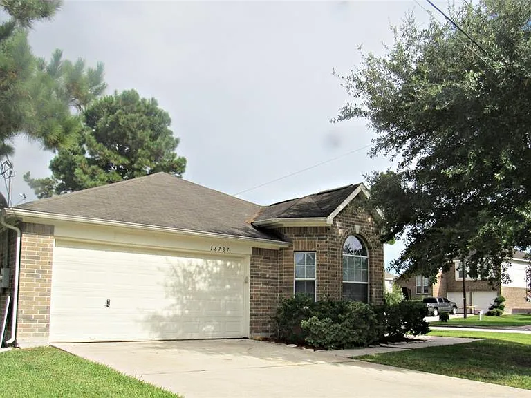 16787 Canary Ct — Photo 1