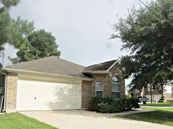 16787 Canary Ct, Conroe, TX 77385