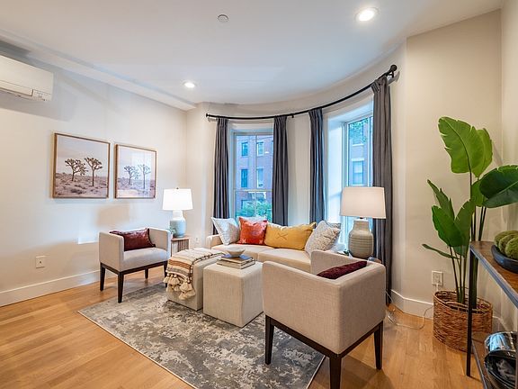 4th image of 55 E Springfield St #2