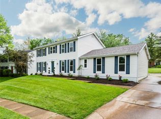 309 Oakleigh Woods Dr, Ballwin, MO