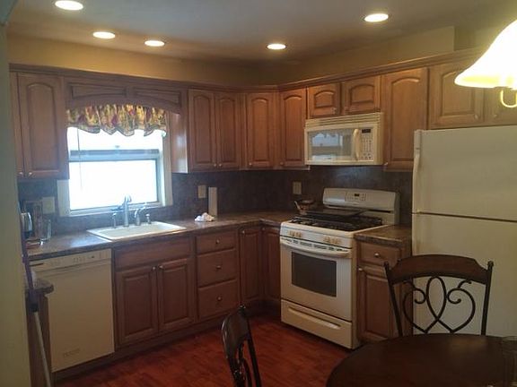 3rd image of 151 Radigan Ave Floor 1