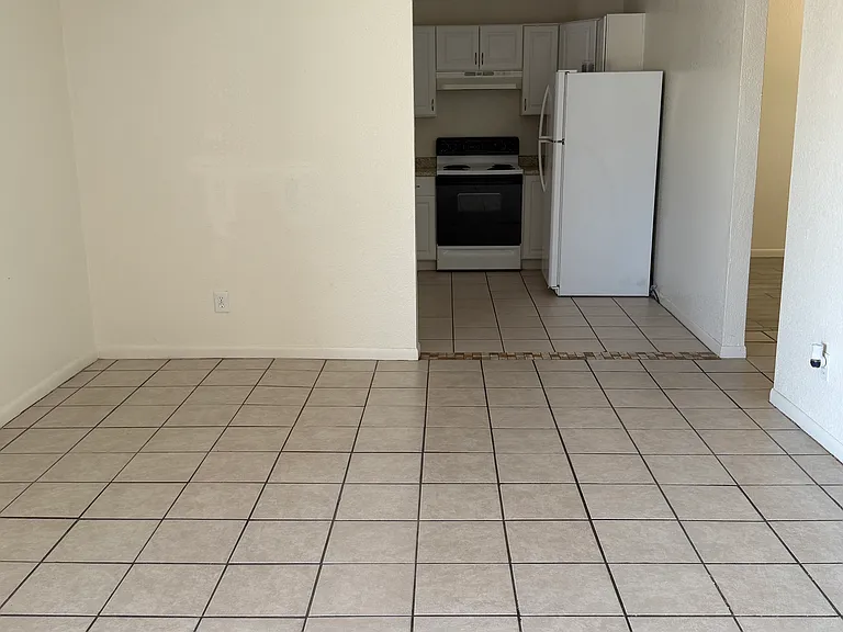 1420 E Brown St #C — Photo 6