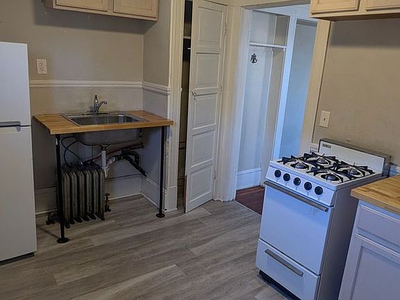 5th image of 1377 W 116th St APT 5