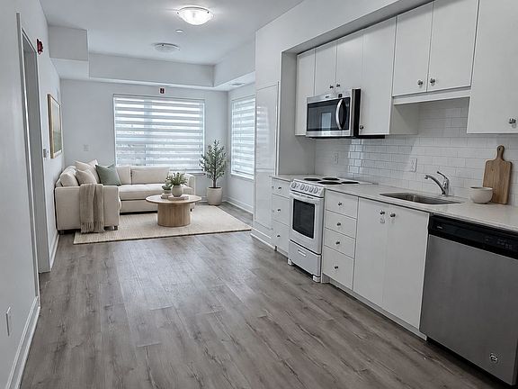 5th image of 110 Fergus Ave #312
