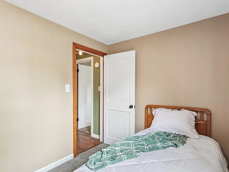 686 Portage Lakes Dr — Photo 31