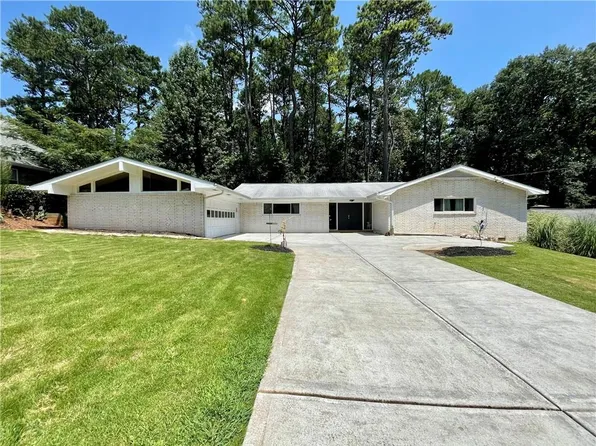 3558 Cloudland Dr, Stone Mountain, GA 30083