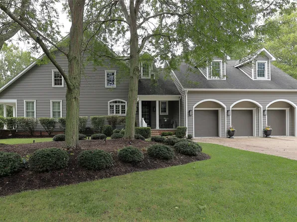 4502 Commodore Dr, Erie, PA 16505