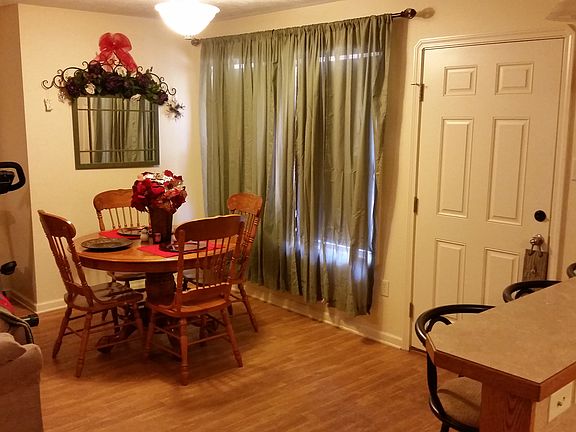 4th image of 51 Whispering Wind Cir