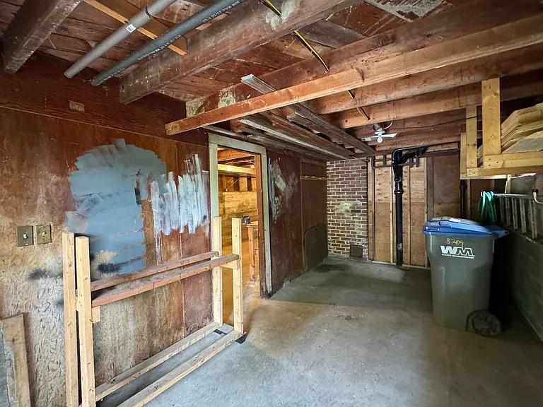 8709 NE Seaview Ave — Photo 32