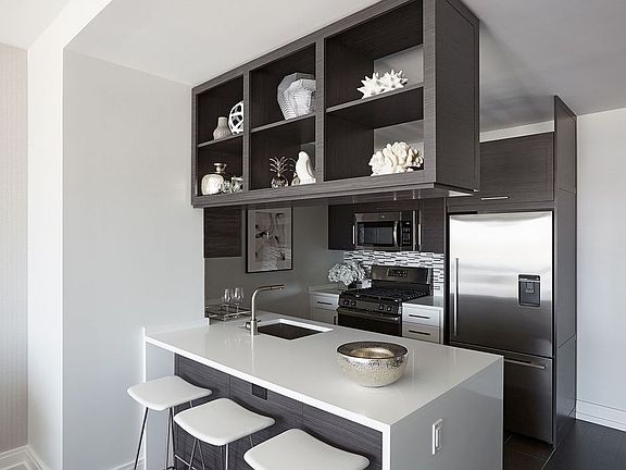3rd image of 555 10th Ave APT 28I