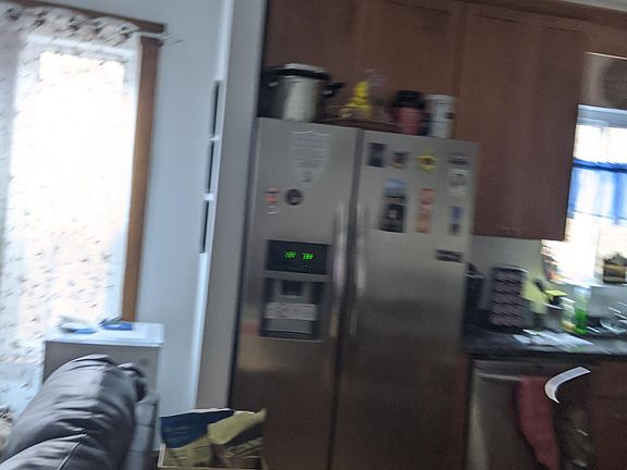 3rd image of 4906 W Hutchinson St Floor 2