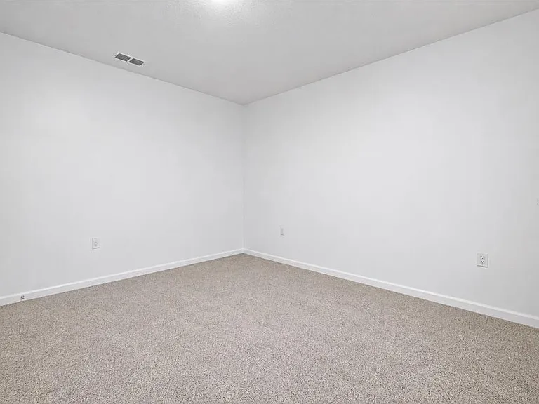 2270 Hemingway Cir — Photo 21