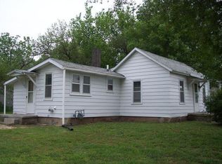 1124 S Elm St, McPherson, KS 67460