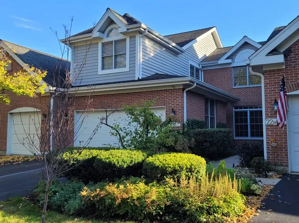 22W517 Parkview Dr, Glen Ellyn, IL 60137