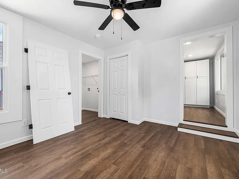 1007 Spring St — Photo 10